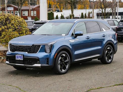 Certified 2026 Kia Sorento EX AWD/4WD image 4