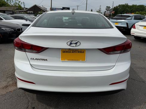 Used 2018 Hyundai Elantra SEL image 10