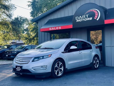 Used 2015 Chevrolet Volt Premium w/ Premium Trim Package image 3