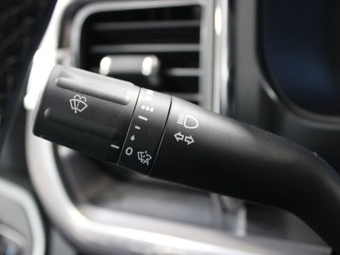 New 2026 Ford F250 Lariat w/ Black Appearance Package image 39