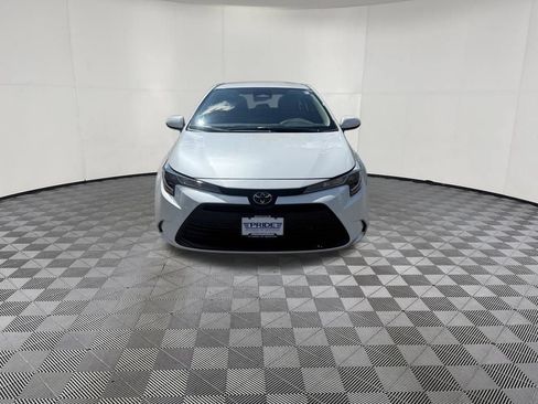 Used 2026 Toyota Corolla LE FWD image 2