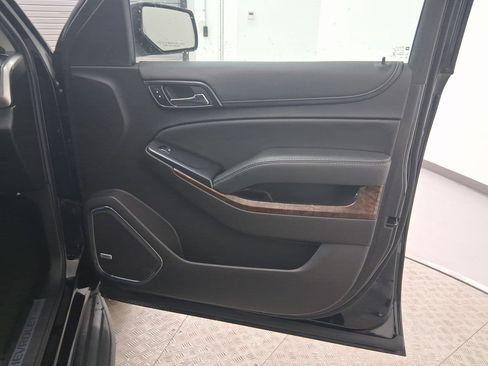 Used 2017 Chevrolet Tahoe LT image 32