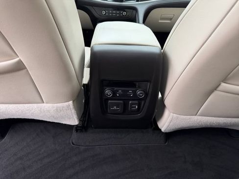 Used 2022 Buick Enclave Premium w/ Experience Buick Package AWD/4WD image 19