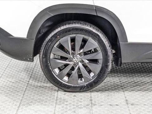 Used 2023 Volkswagen Taos S FWD image 32