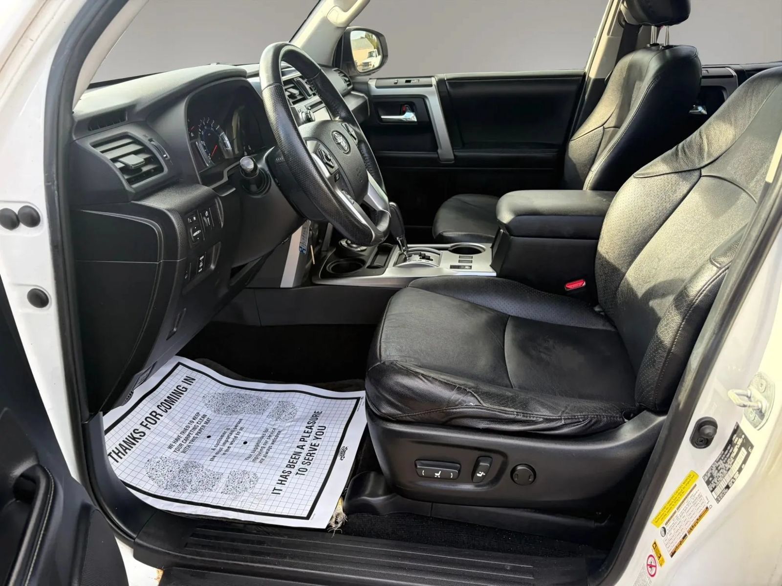 Used 2014 Toyota 4Runner SR5 AWD/4WD image 24