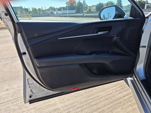 Used 2025 Toyota Camry LE FWD image 13