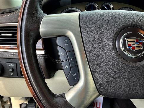 Used 2013 Cadillac Escalade ESV Platinum AWD/4WD image 11
