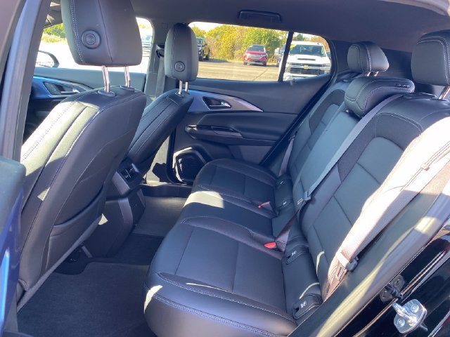 Certified 2024 Chevrolet Equinox EV LT w/ LPO, Active Package FWD image 19
