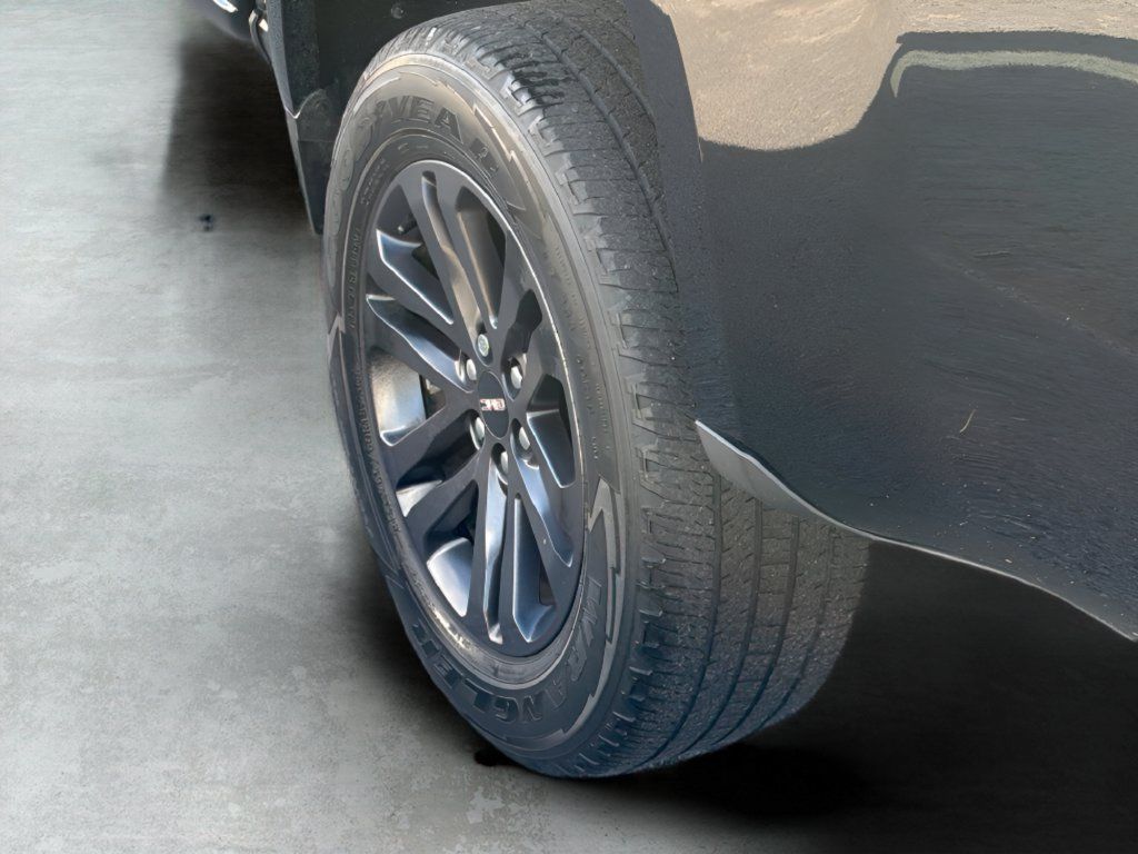 Used 2020 GMC Canyon SLE w/ Elevation Edition RWD image 9