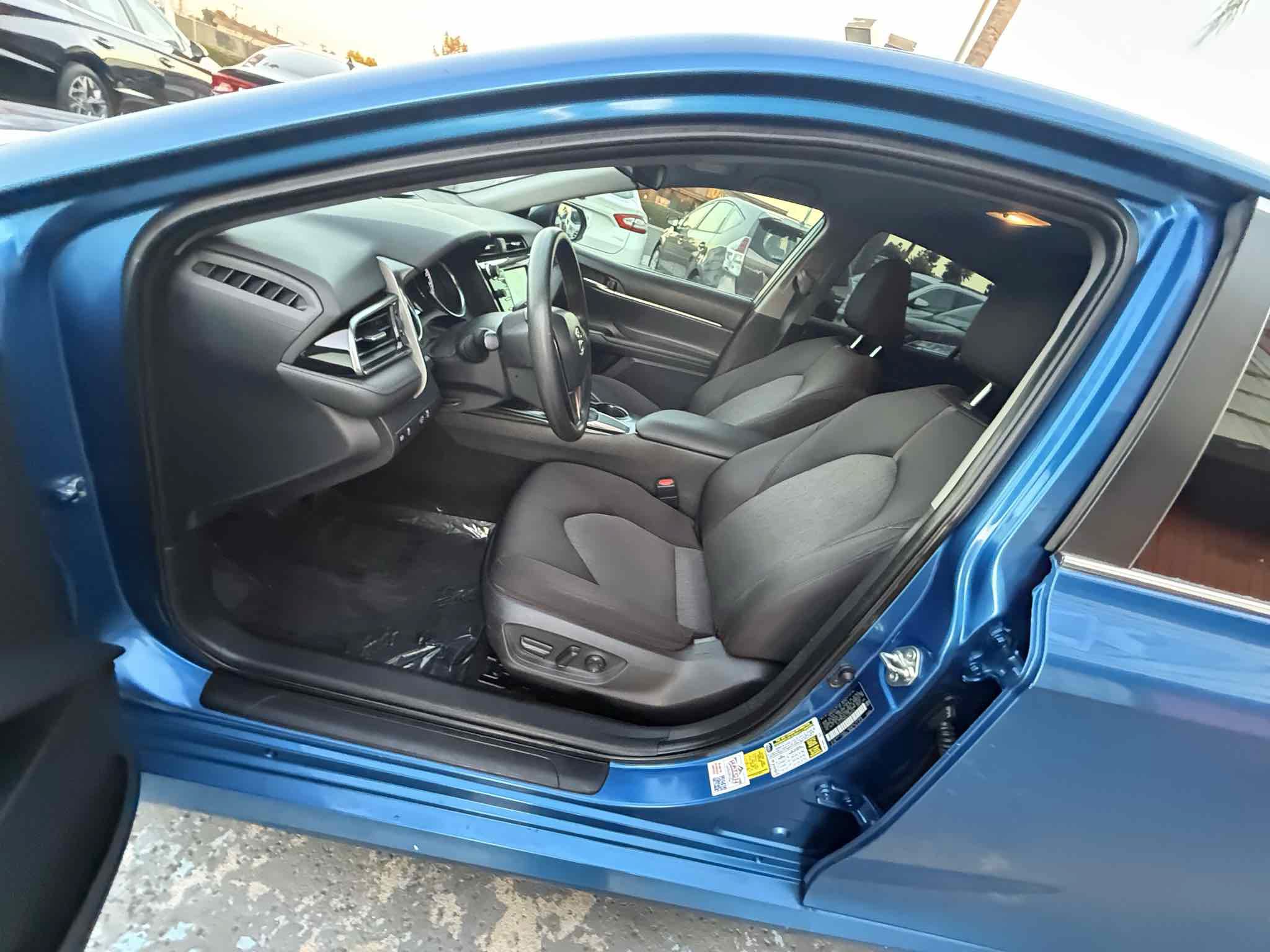 Used 2020 Toyota Camry LE w/ Carpet Mat Package FWD image 87