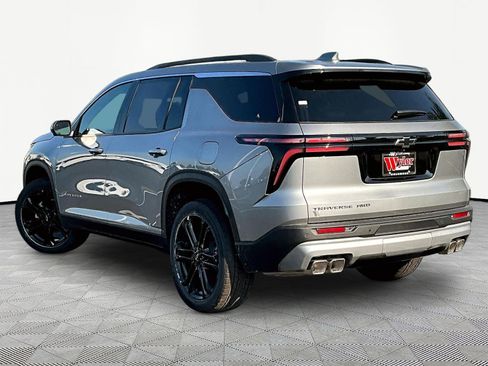 New 2026 Chevrolet Traverse LT w/ Driver Confidence Package AWD/4WD image 4