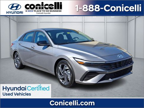 Certified 2025 Hyundai Elantra Sport image 1