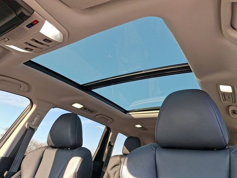 Used 2021 Subaru Ascent Limited w/ Technology Package image 14