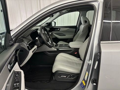 New 2026 Acura MDX w/ Technology Package FWD image 2