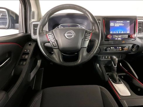Used 2022 Nissan Frontier SV RWD image 4