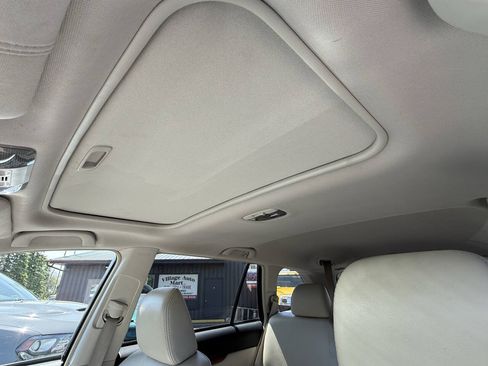 Used 2013 Subaru Outback 2.5i Limited w/ Moonroof Pkg AWD/4WD image 13