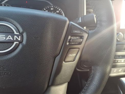 Used 2024 Nissan Frontier SL image 16