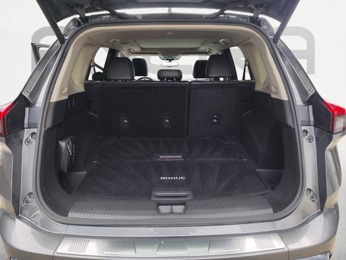 Certified 2024 Nissan Rogue Platinum w/ Platinum Premium Package FWD image 14