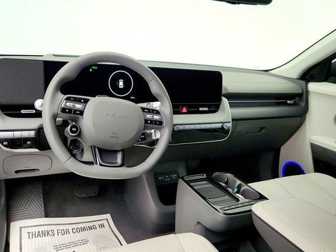Used 2025 Hyundai Ioniq 5 Limited image 13