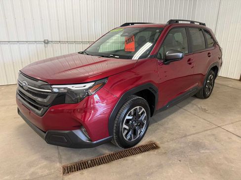 Used 2026 Subaru Forester Premium AWD/4WD image 1