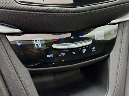 Used 2024 Cadillac XT5 Sportv w/ Technology Package image 18