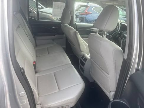 Used 2017 Honda Ridgeline RTL image 6