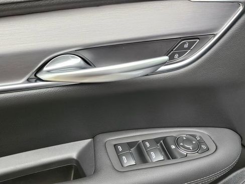 New 2026 Cadillac XT5 Luxury w/ LPO, Floor Liner Package image 23