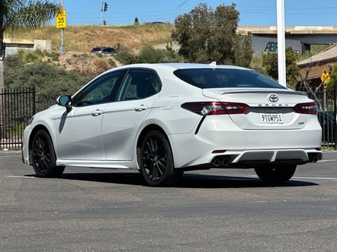 Used 2023 Toyota Camry XSE image 3
