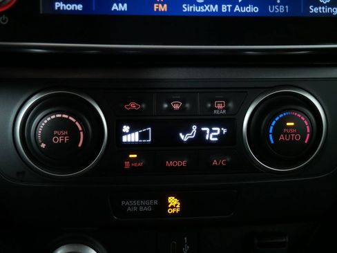 Used 2025 Nissan Leaf S FWD image 30