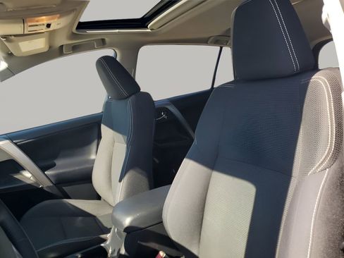 Used 2018 Toyota RAV4 XLE image 29