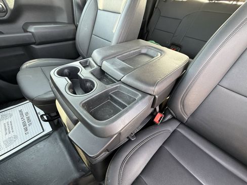 Used 2024 Chevrolet Silverado 2500 W/T image 11