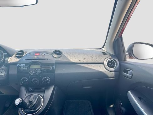 Used 2014 MAZDA MAZDA2 Sport FWD image 20