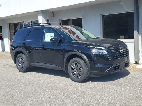 New 2026 Nissan Pathfinder SV image 24