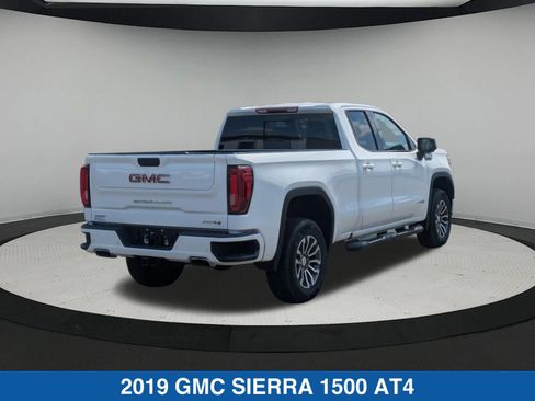 Used 2019 GMC Sierra 1500 AT4 w/ AT4 Premium Package AWD/4WD image 4