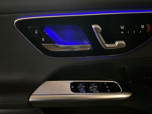 New 2026 Mercedes-Benz GLC 300 image 10