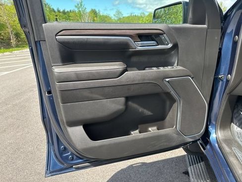 Used 2022 Chevrolet Silverado 1500 RST AWD/4WD image 19