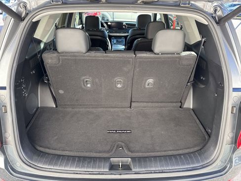 Used 2021 Hyundai Palisade Limited image 11