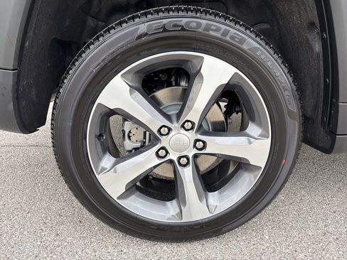 New 2026 Jeep Grand Cherokee Limited image 12