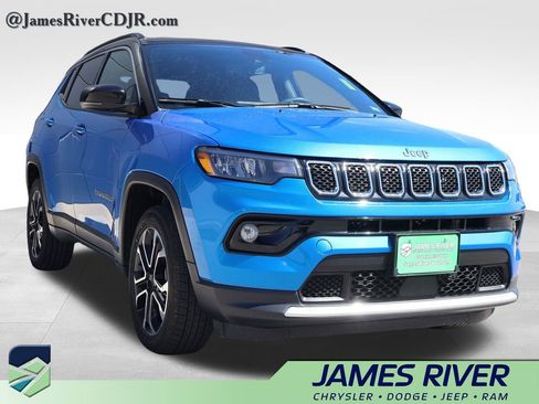 Used 2023 Jeep Compass Limited image 6