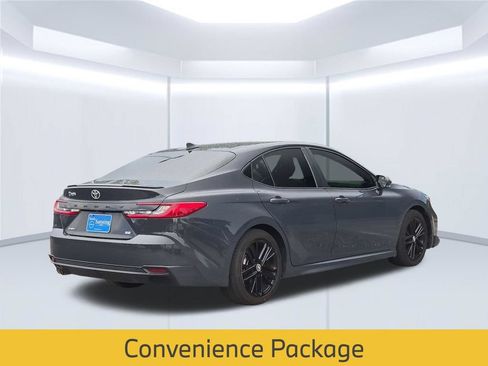 Used 2025 Toyota Camry SE w/ Multimedia Upgrade Package FWD image 7