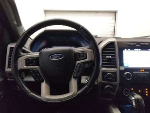 Used 2018 Ford F150 Lariat image 21