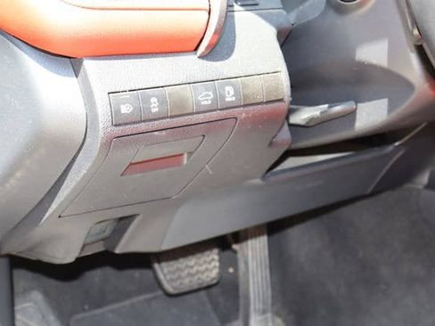 Used 2019 Toyota Camry XSE FWD image 22