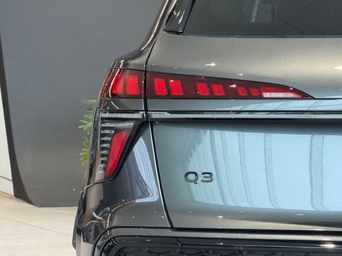 New 2026 Audi Q3 quattro 2.0T image 13