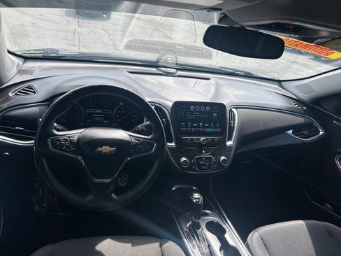 Used 2016 Chevrolet Malibu LT FWD image 13