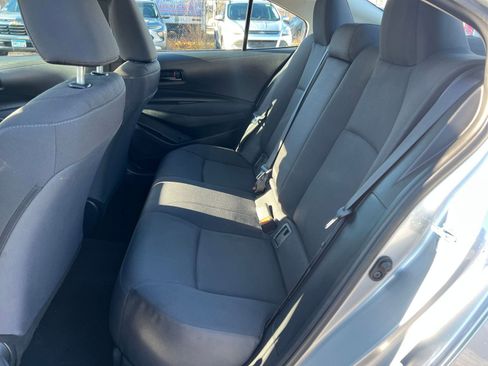 Used 2025 Toyota Corolla LE image 23