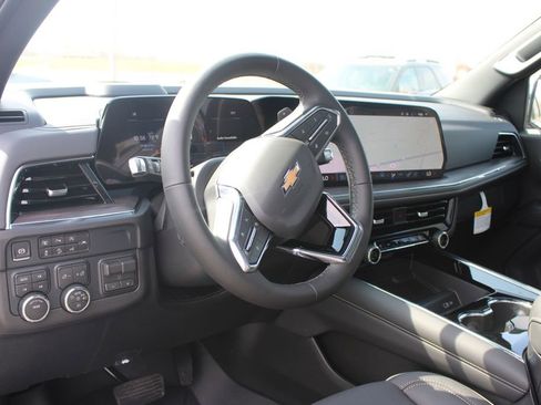 New 2026 Chevrolet Tahoe Premier w/ Sun And Tow Package AWD/4WD image 24