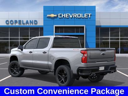 New 2026 Chevrolet Silverado 1500 Custom Trail Boss w/ Dark Appearance Package