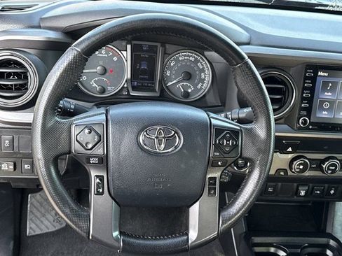 Used 2020 Toyota Tacoma TRD Sport image 21