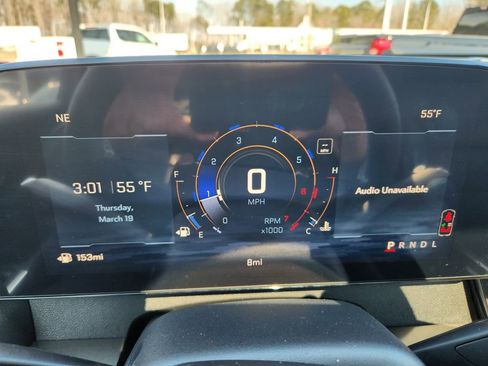 New 2026 Chevrolet Traverse LT w/ Sun and Wheel Package FWD image 17