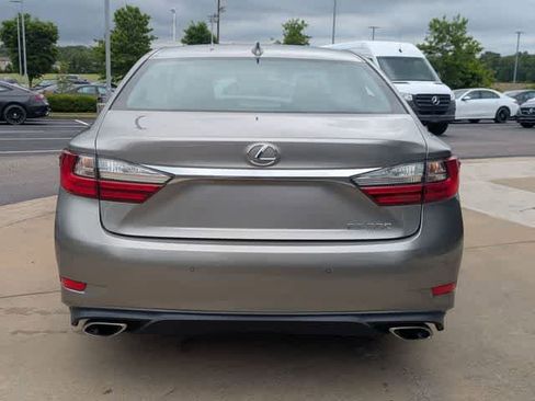Used 2016 Lexus ES 350 w/ Luxury Package w/Wood Trim FWD image 8